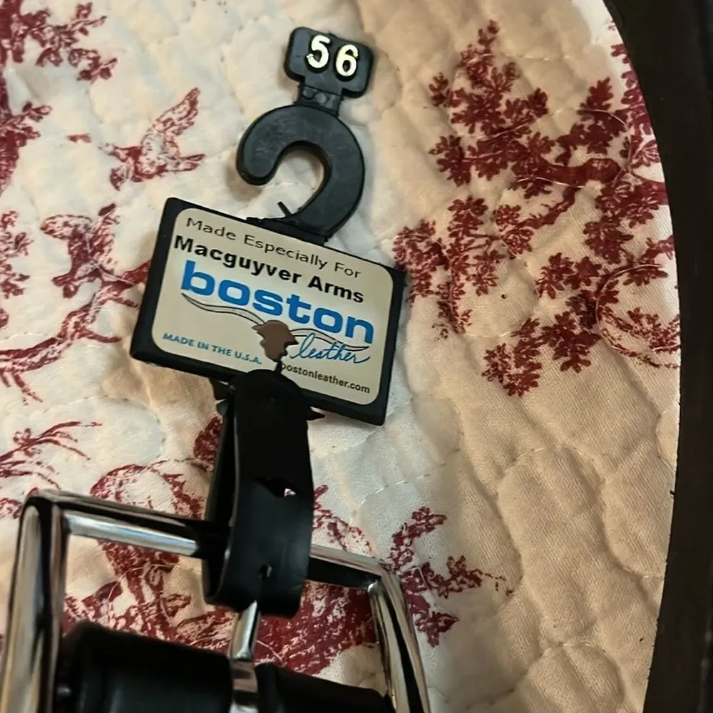 Boston leather belt
